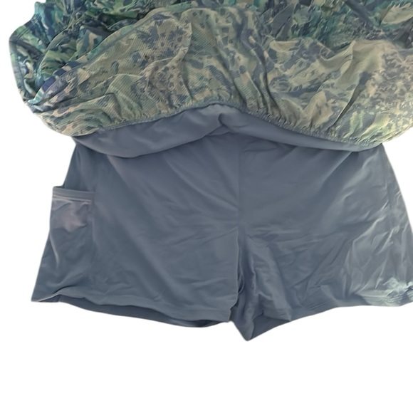 Lilly Pulitzer luxletic Amira skort size large - Picture 7 of 8